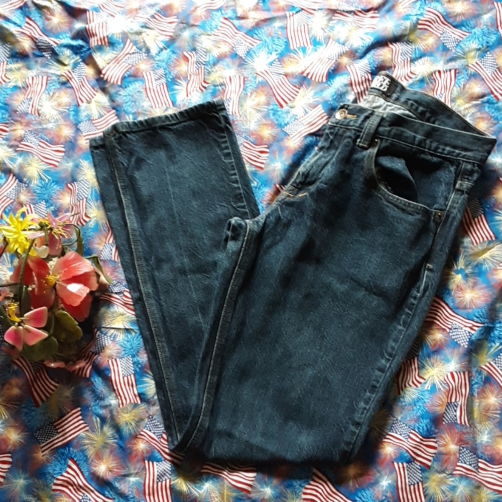 🆕️ Free World Jeans